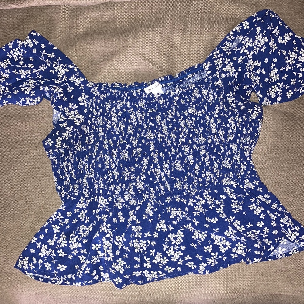 Women’s blouse